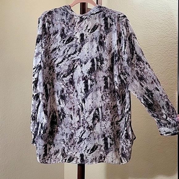 Long-sleeve Blouse - Picture 2 of 4